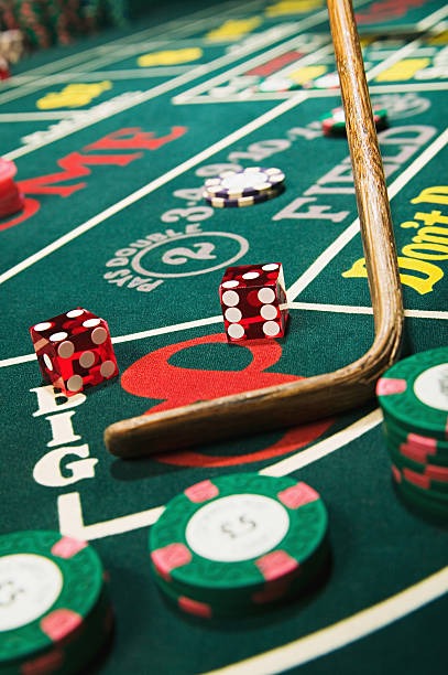 sloter88 blackjack table with dealer and live chat interface